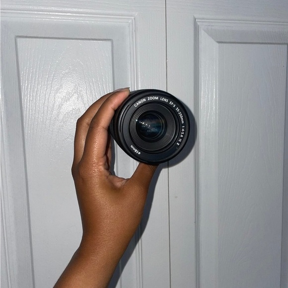 Canon EOS Rebel SL1 Digital Camera - Picture 6 of 11